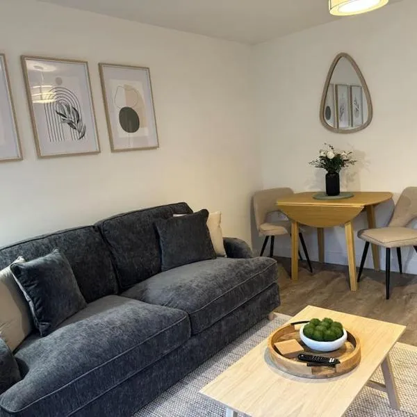 Harbourside - 2 beds, Great links to City Centre, hotel in Barry