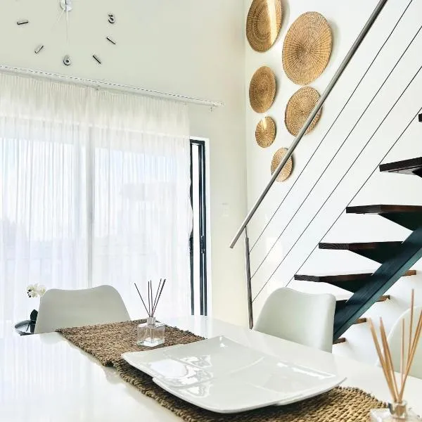 The Den on 87th、Fourwaysのホテル