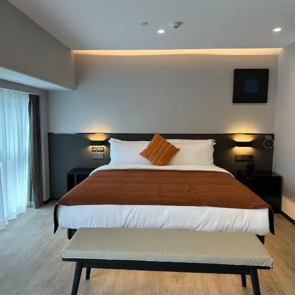 LlA Hotel Liang Jun Plaza, Xixiang Avenue, hotel v destinaci Šen-čen