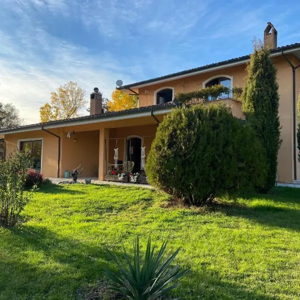 Bed & Breakfast Le Piagge, hotel v destinácii Scurcola Marsicana