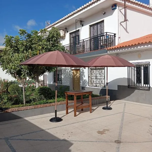 Villa Turística Miguel, hotel v destinaci Pulianas