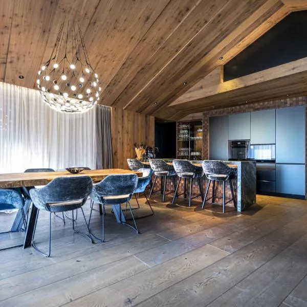 Chalet Urela Luxury Apartment, hotel v destinácii Santa Cristina in Val Gardena