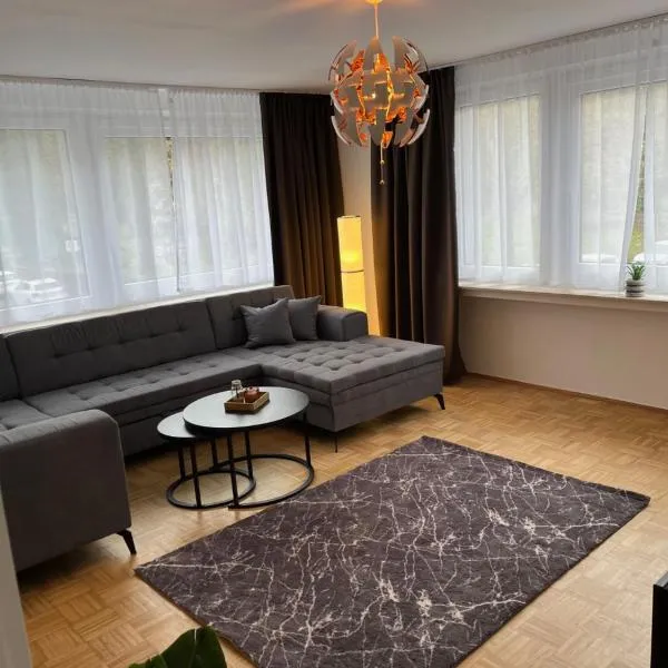 Ferienwohnung Drei Rosen、ミュルハイム・アン・デア・ルールのホテル