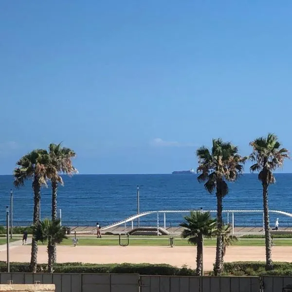 Appartement de Charme Avec Vue Sur Mer, hotel a Casablanca