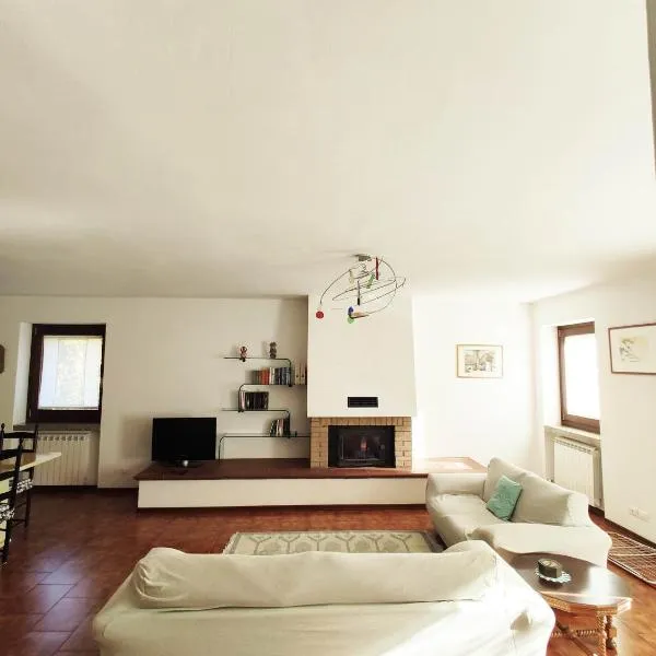 Appartamento Cogno, hotel v destinaci Esine