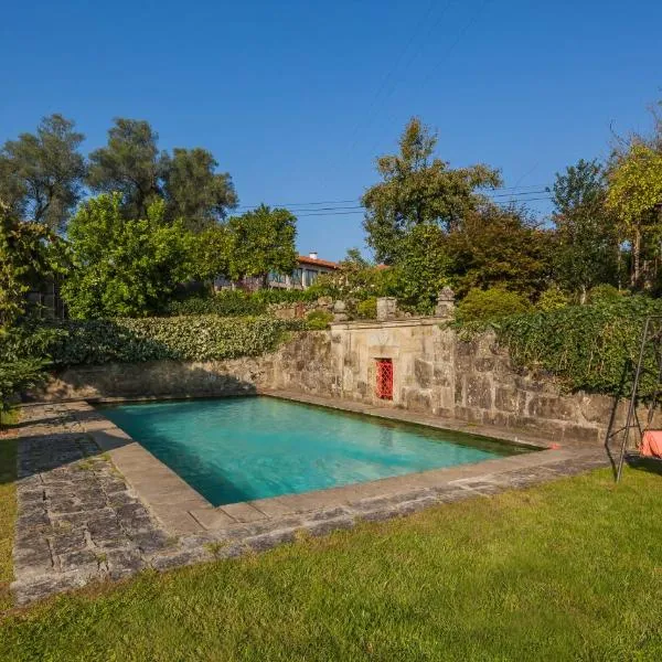 1720 Quinta da Cancela - Winery & Farmhouse, hotel v destinaci Guimarães