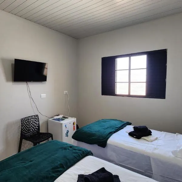 RXS Hostel, hotel en Colina