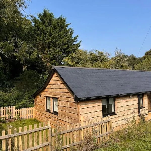 Little C0pse Barn, hotel in Isle of Wight