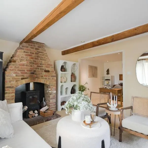 Adorable 2 bedroom guest house, hotel in Hawkhurst