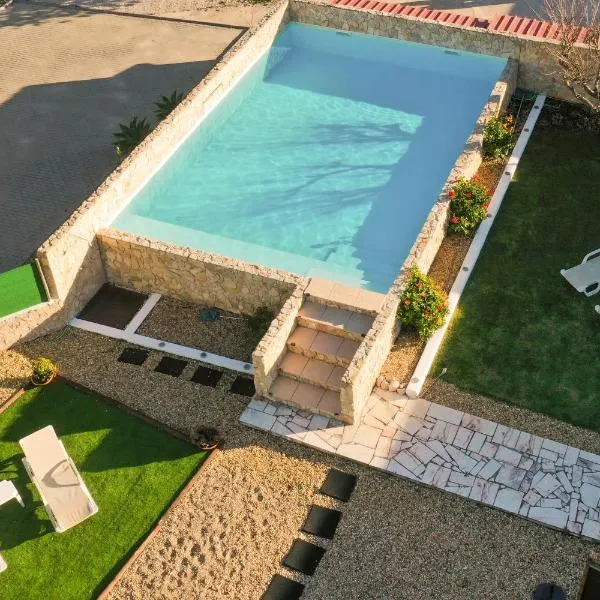 Tree House - Casa Limoeiro, khách sạn ở Quinta do Conde