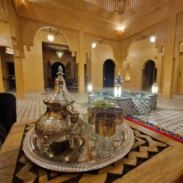 Hotel Kasbah Riad Amnir, hotel v destinaci Mhamid