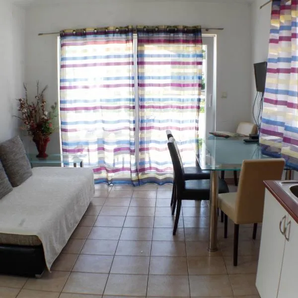 apartmant Clinton, hotel in Igrane