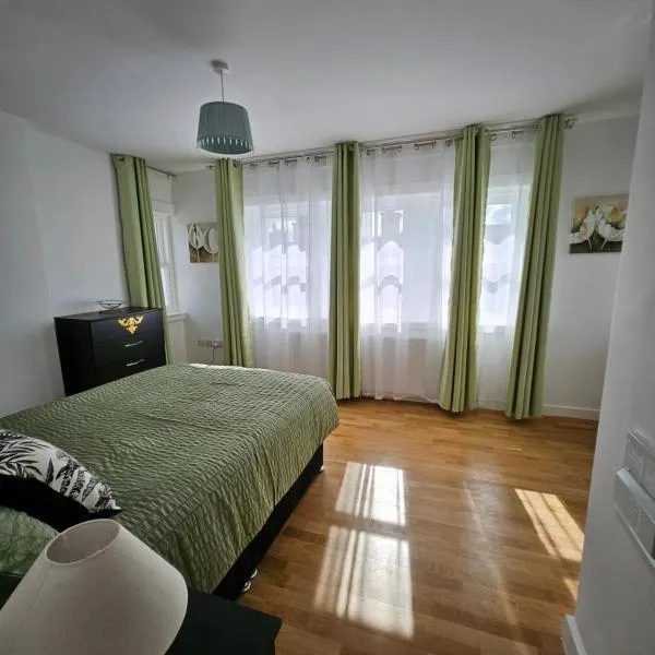 Central Chambers Suites Suite 3、リークのホテル