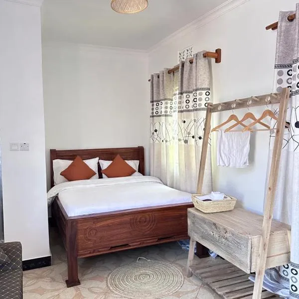 Amora Homestay, hotel in Karatu