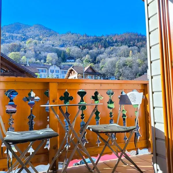 T2 tout confort avec balcon au calme entre lac et montagne, hotel v destinaci Brizon