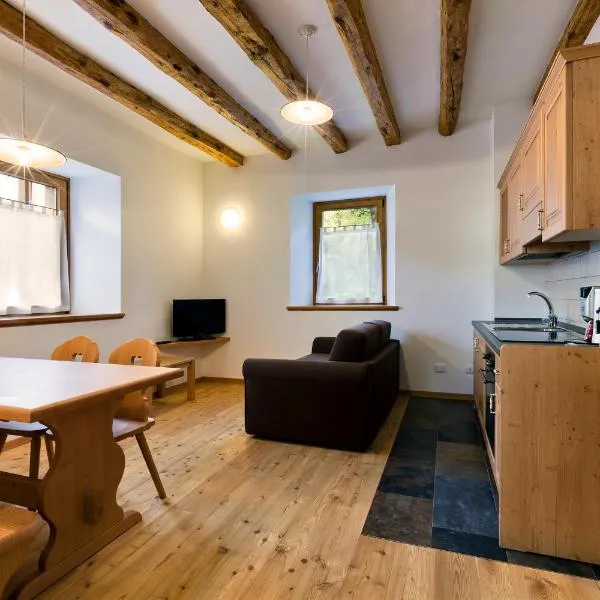 Dafne Apartments, hotel v destinaci Sùtrio