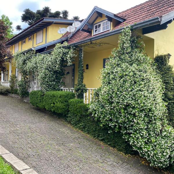 Apartamentos Sulla Collina Centro de Gramado localizado próximo da rua Coberta