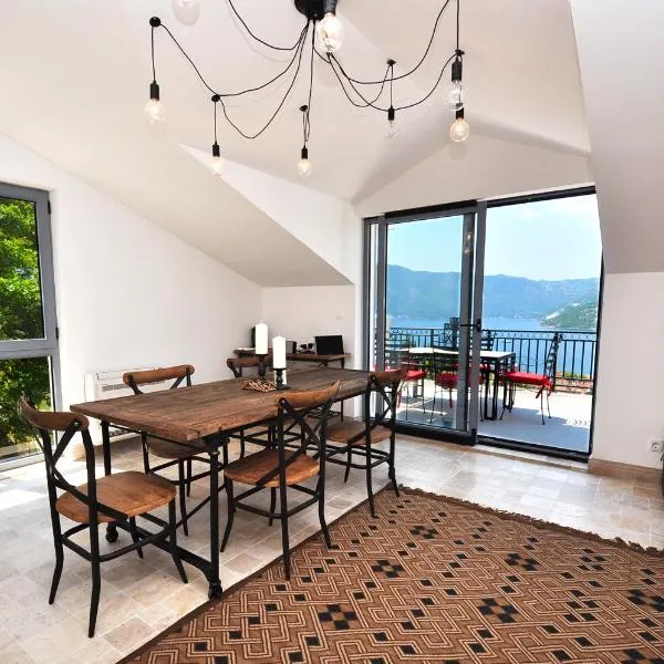 Apartments Castello Risano, hotelli kohteessa Risan