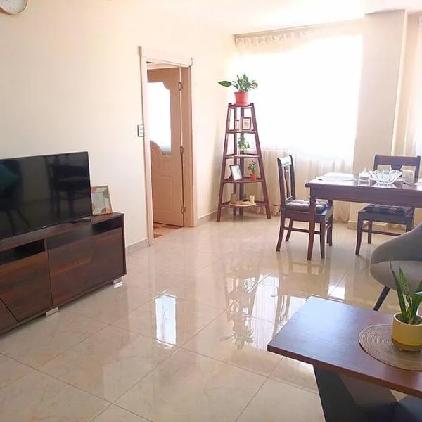Departamento acogedor, excelente vista y ubicación, hotel in Cochabamba
