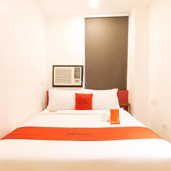 RedDoorz Plus at MM Hotel Las Pinas former RedDoorz Plus Near Bamboo Organ, hotel in Manila
