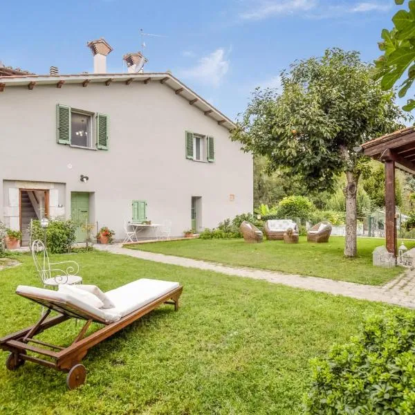 Gorgeous Home In Palazzetto Nese, Hotel in Vicolo Rancolfo