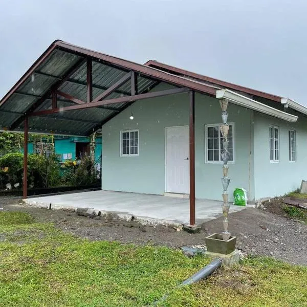 Casa Colibrí, entera, Volcán, hotel v destinaci Volcán
