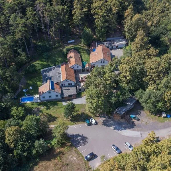 Rókabérc Vadászház Hotel, hotel v destinácii Erdőbénye