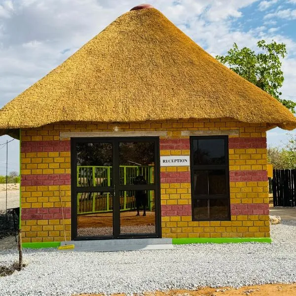 Endambo Hides Lodge, hotel v destinaci Amakange