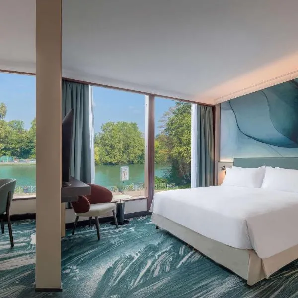 DoubleTree by Hilton Paris Bougival, hotel v destinaci Bougival