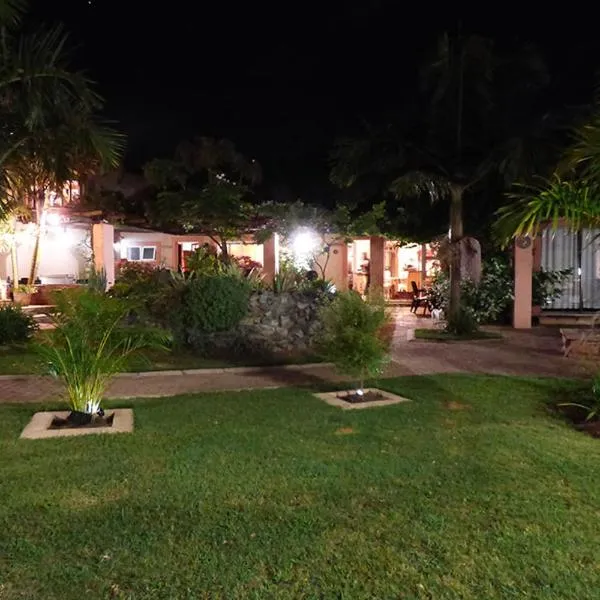 Stephan's Guest House, hótel í Port Shepstone