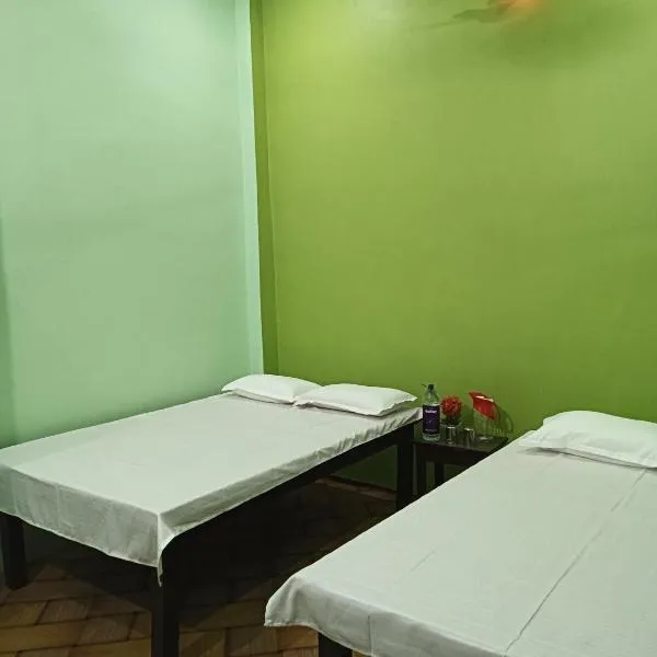 Rudra Home Stay Ayodhya, hotel v destinaci Ayodhya