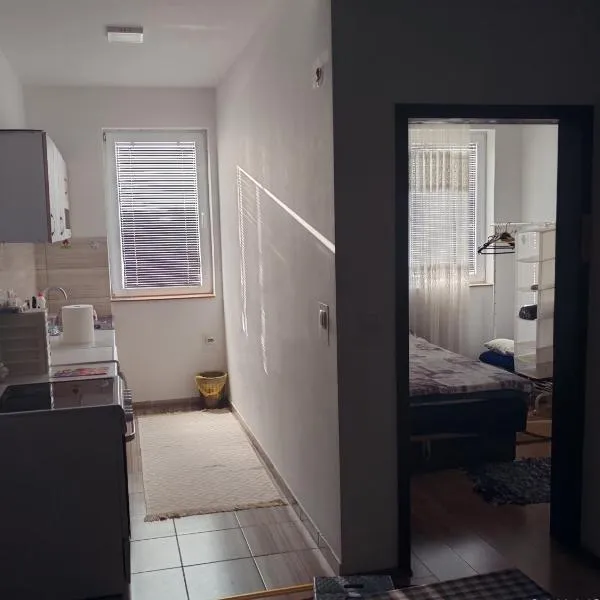 BakaBaka, hotel v destinaci Pojate