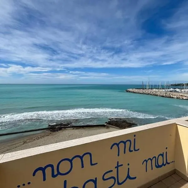 Attico nel Mare, hotel v destinácii Rosignano Solvay