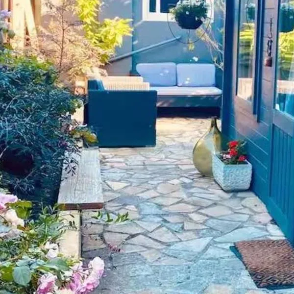 The Dairy - Seaside Couples Escape in Whitstable, hotel v destinaci Whitstable