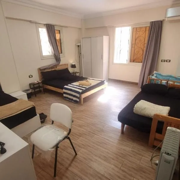 20 Min Cairo-Airport Newcairo Villa Apt basement2, hotel in Cairo