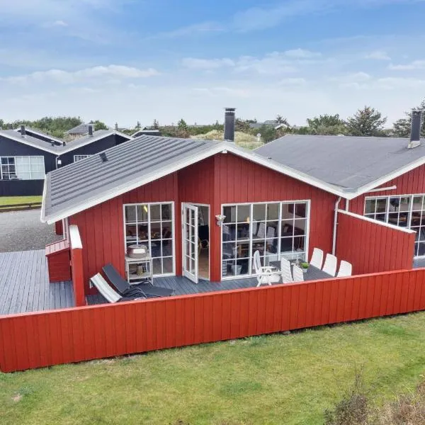 Feriehus 1048, hotel v destinaci Hvide Sande