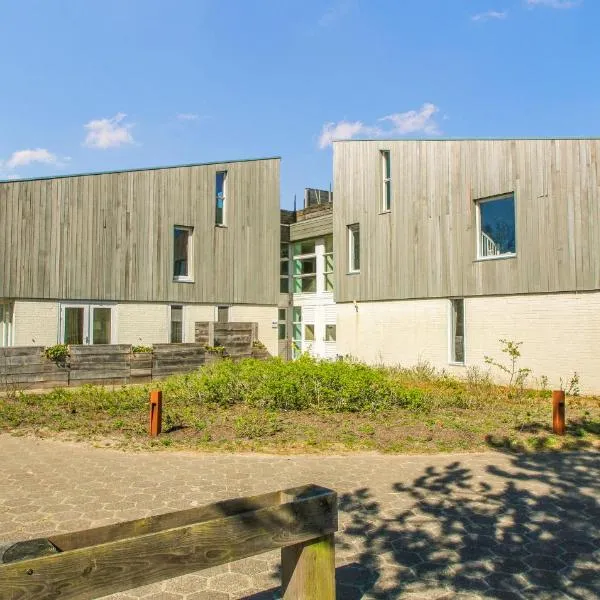 Amazing Apartment In Schiermonnikoog, hotel v destinaci Schiermonnikoog