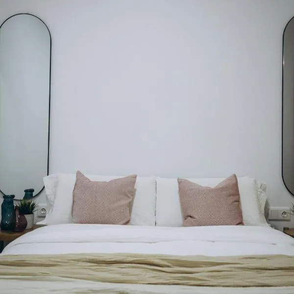 APARTAMENTOS LEO XIII、バレンシアのホテル