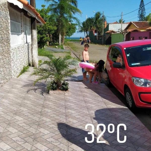 Casa em Itanhaém Pé na Areia ! A 100 metros do mar - Foto 2