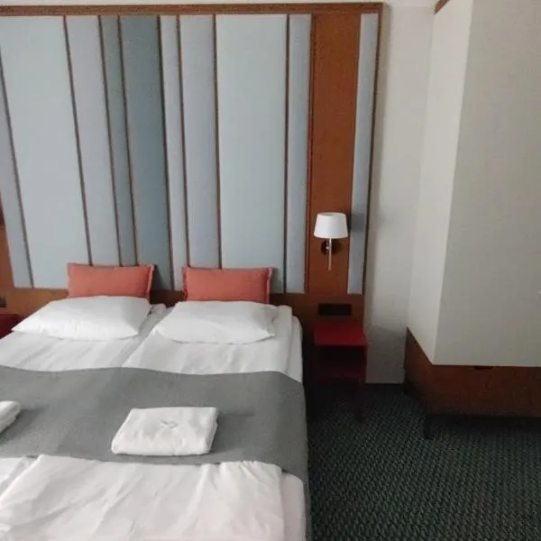Gvarna Apartamenty, hotel ve Vratislavi