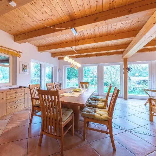 Havelquelle mit Sauna und Garten, hotel v destinaci Kratzeburg