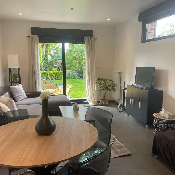Paisible Duplexe sur Villeneuve d ascq, hotel in Annappes