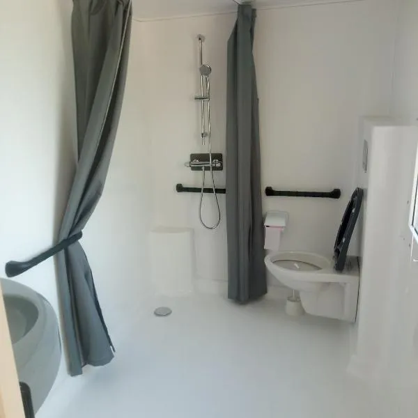 Camping de Marcilly sur Vienne, hotel v destinácii Marcilly-sur-Vienne