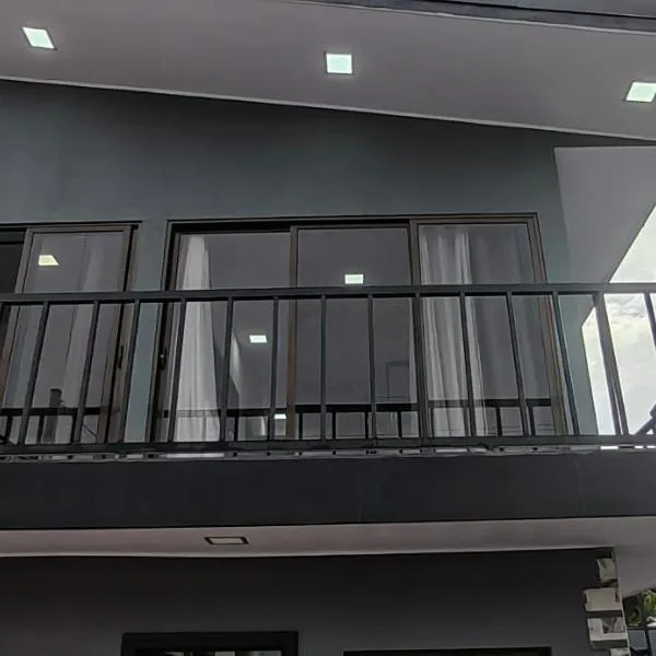 APARTAMENTOs HABY 2, hotel v mestu Paquera