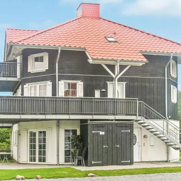 Beach Front Apartment In Bogense With Sauna، فندق في بوجنسي
