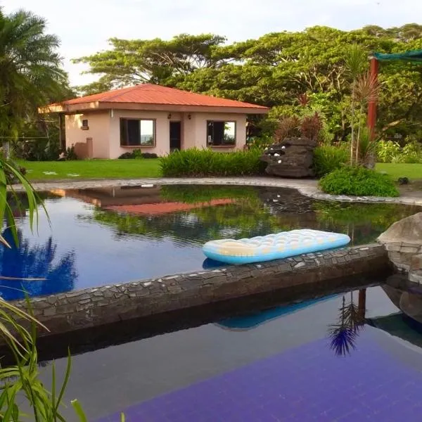 Casa Vista Pacifico, hotel v destinaci Esterillos
