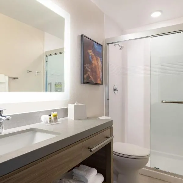 Candlewood Suites Middletown - Goshen by IHG, hotel em Middletown