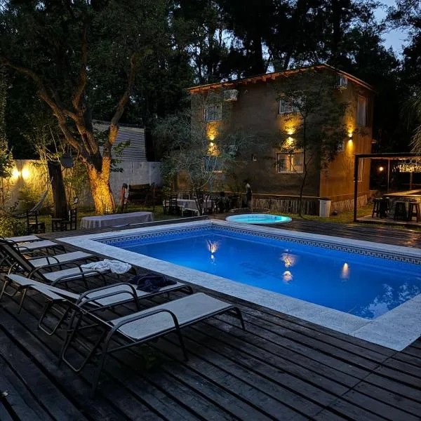 Lontana, hotel in Dique Luján