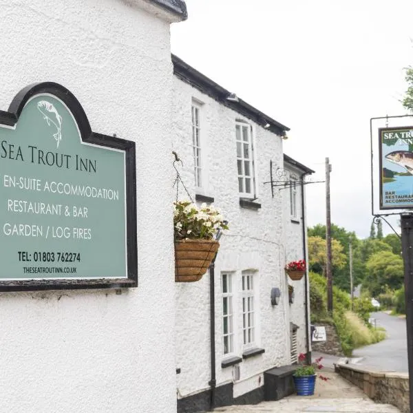 The Sea Trout Inn、トットネスのホテル
