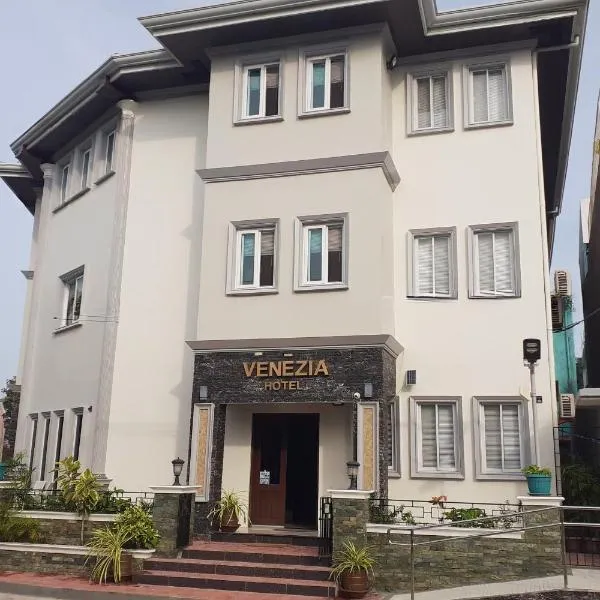 Venezia Suites Hotel Iloilo, hotel in Iloilo City